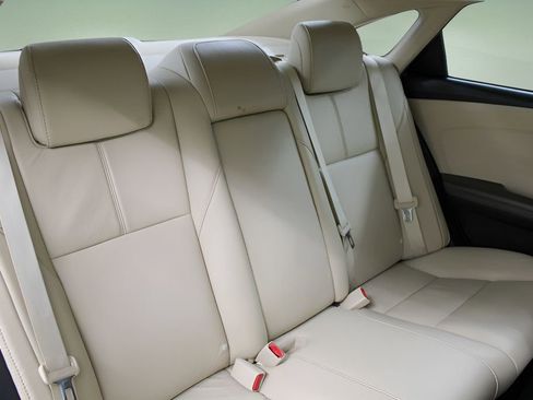 Used 2016 Toyota Avalon XLE Plus FWD image 22