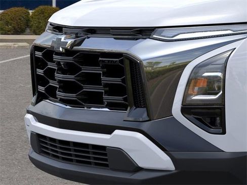 New 2026 Chevrolet Equinox ACTIV w/ Safety and Technology Package image 13