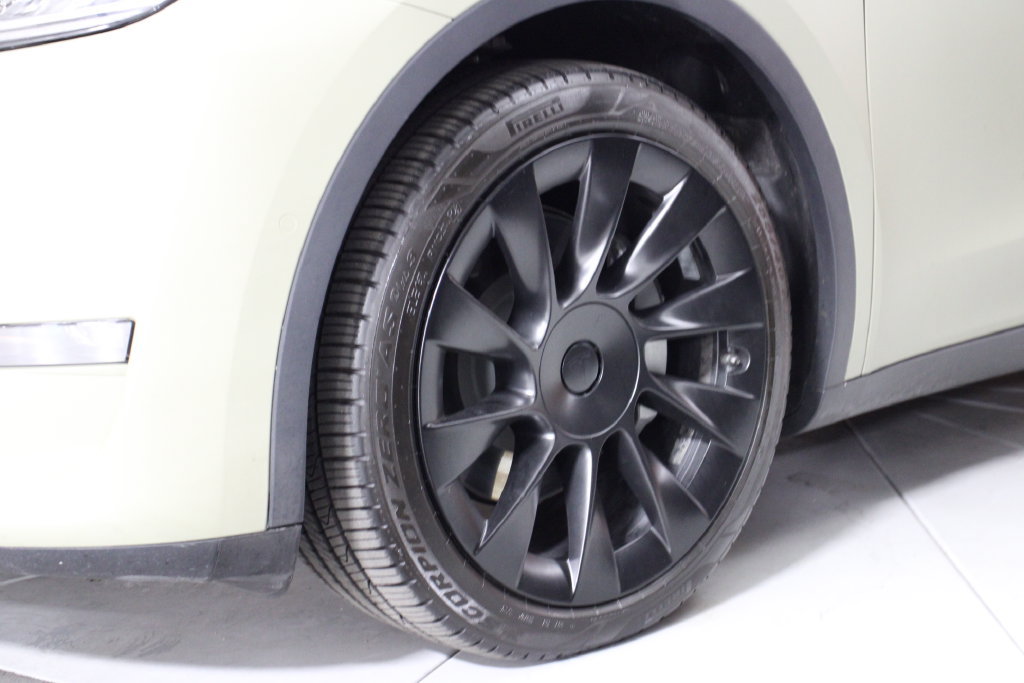Used 2020 Tesla Model Y Long Range AWD/4WD image 5