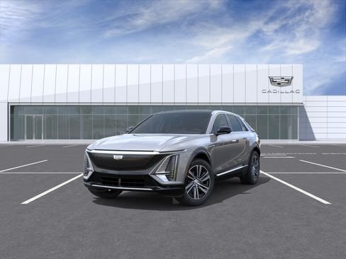 New 2026 Cadillac Lyriq Luxury RWD image 8