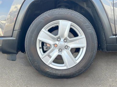 Certified 2022 Jeep Compass Latitude image 27