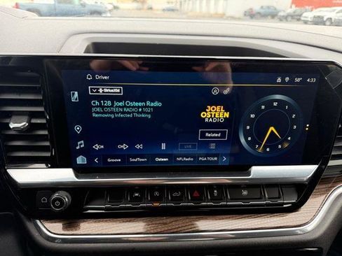 Used 2024 Chevrolet Silverado 1500 LT image 40