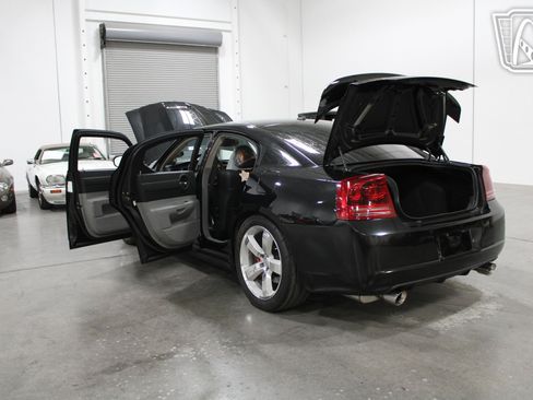 Used 2006 Dodge Charger SRT8 w/ SRT Option Group III RWD image 40