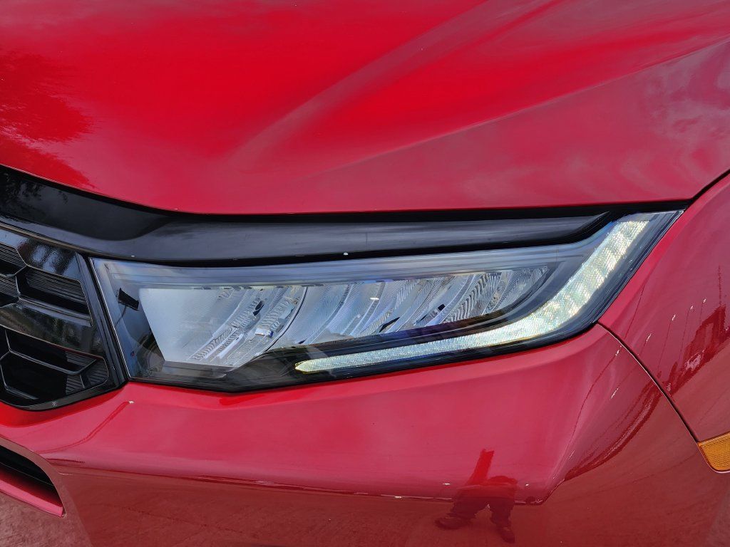 Used 2025 Honda Odyssey Elite image 9