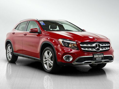 Used 2019 Mercedes-Benz GLA 250 4MATIC w/ Premium Package image 7