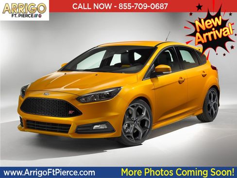 Used 2017 Ford Focus ST FWD image 1