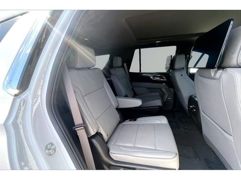 New 2026 GMC Yukon Elevation w/ Elevation Premium Package AWD/4WD image 10
