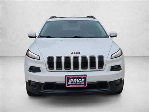 Used 2017 Jeep Cherokee 75th Anniversary FWD image 2