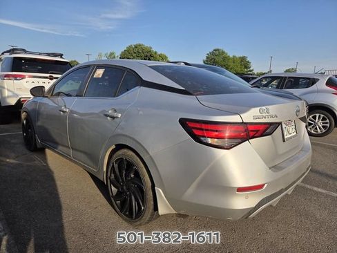 Used 2020 Nissan Sentra SV w/ Trunk Package FWD image 2