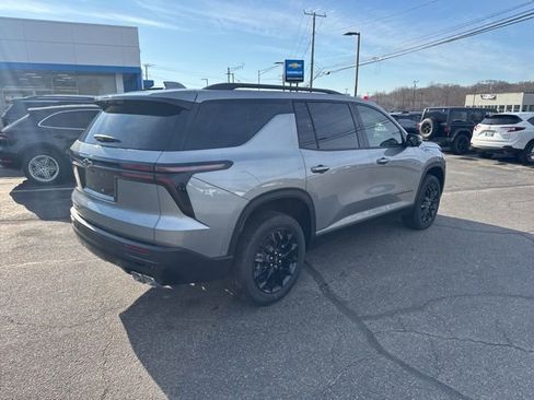 New 2026 Chevrolet Traverse LT w/ Enhanced Driving Package AWD/4WD image 7