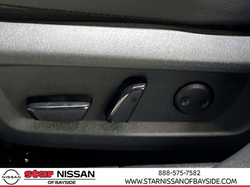 Used 2023 Nissan Rogue SL image 19