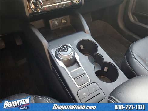 Used 2022 Ford Escape SEL w/ Class II Trailer Tow Package image 28