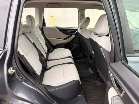 Used 2022 Subaru Forester AWD/4WD image 16