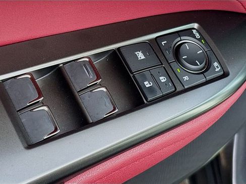 Used 2025 Lexus NX 250 FWD w/ Towing Package (2000 Lbs) image 22