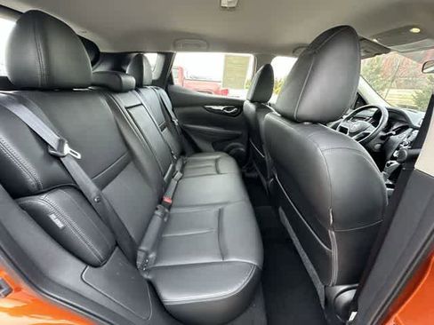 Used 2022 Nissan Rogue Sport SL image 23