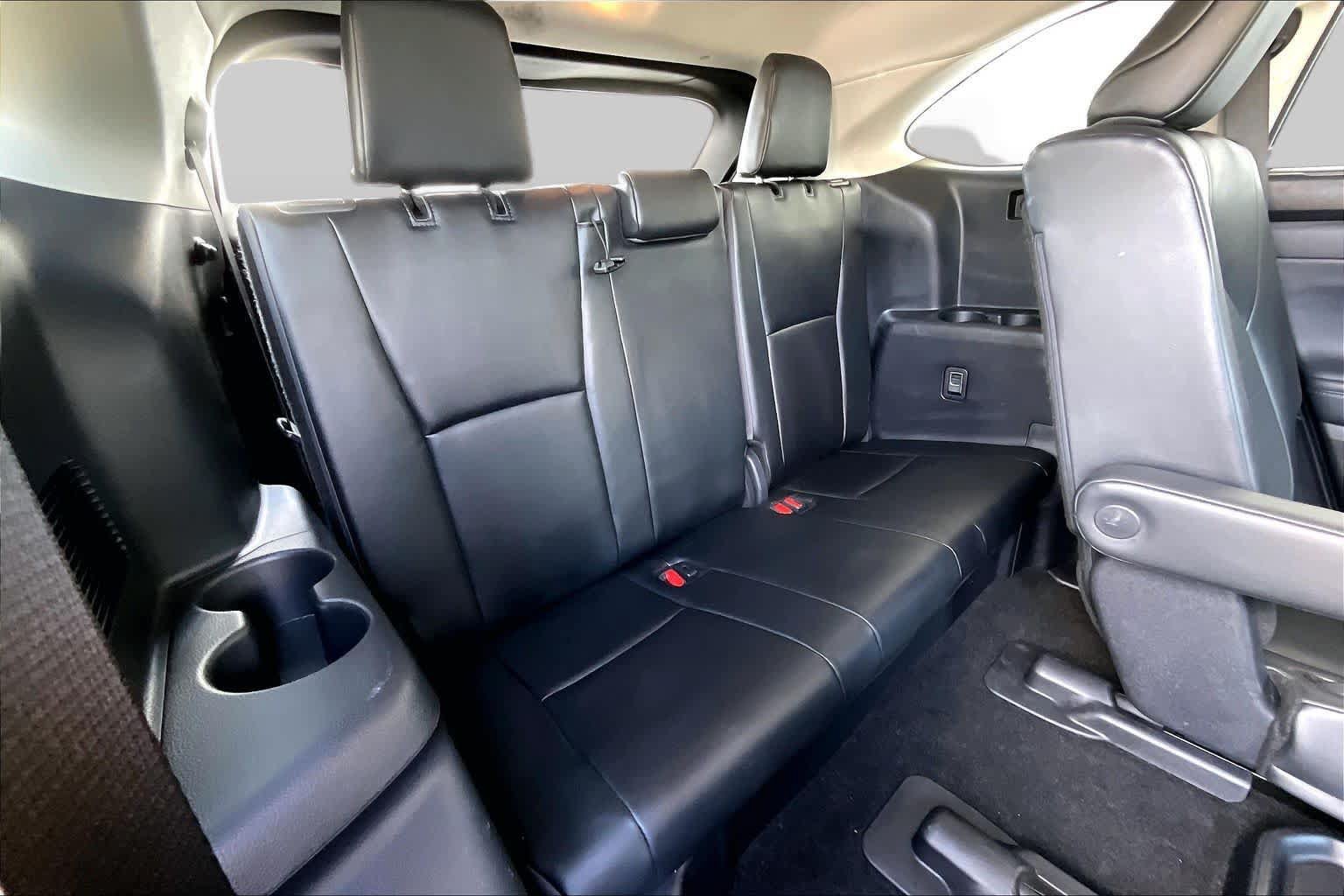 Used 2026 Toyota Highlander XLE AWD/4WD image 35
