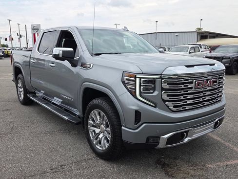 New 2026 GMC Sierra 1500 Denali w/ Technology Package AWD/4WD image 15
