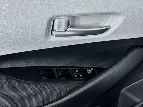 New 2026 Toyota Corolla SE FWD image 22