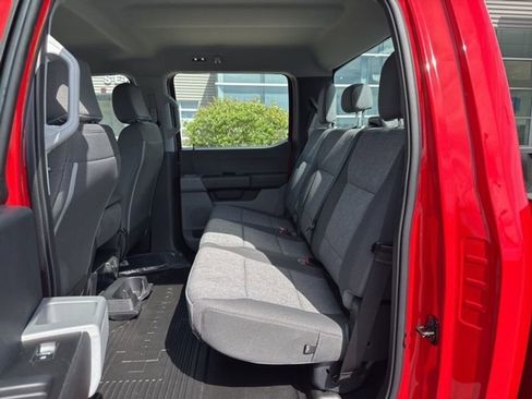 New 2025 Ford F250 XL w/ XL Off-Road Package image 18