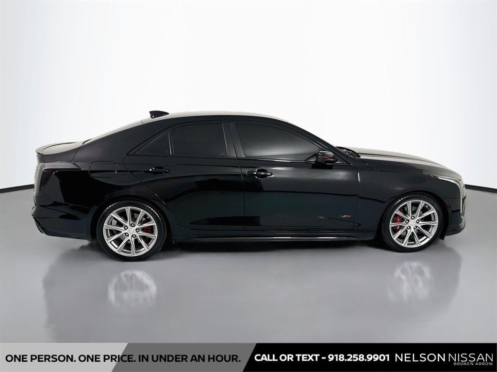 Used 2021 Cadillac CT4 V w/ Technology Package RWD image 4