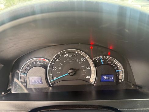 Used 2013 Toyota Camry SE image 17