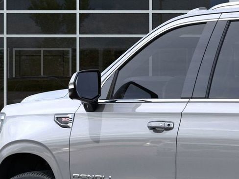 New 2026 GMC Yukon XL Denali image 12