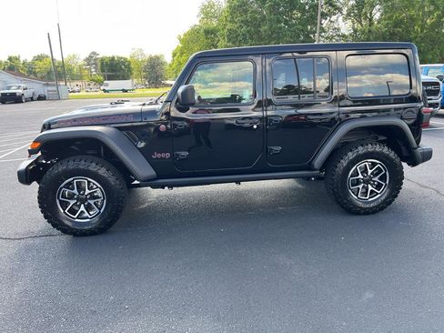New 2024 Jeep Wrangler Unlimited Rubicon w/ Technology Group image 15