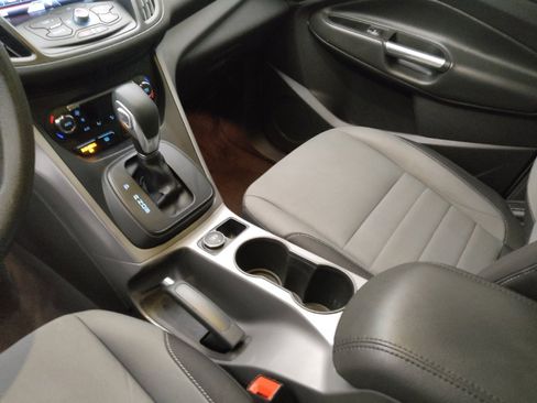 Used 2015 Ford Escape SE w/ Equipment Group 201A image 26