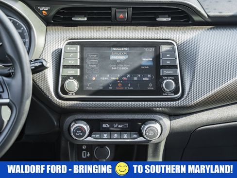 Used 2019 Nissan Kicks SV image 20