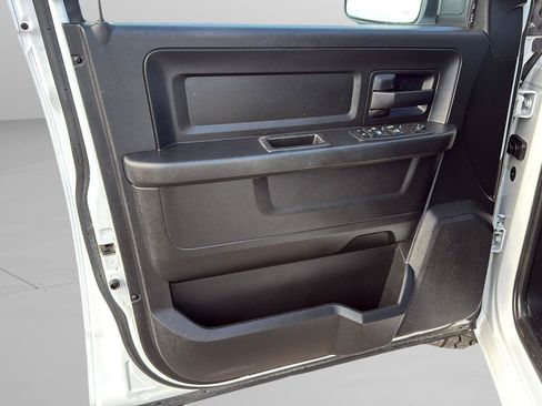 Used 2019 RAM 1500 Express w/ Express Value Package AWD/4WD image 29