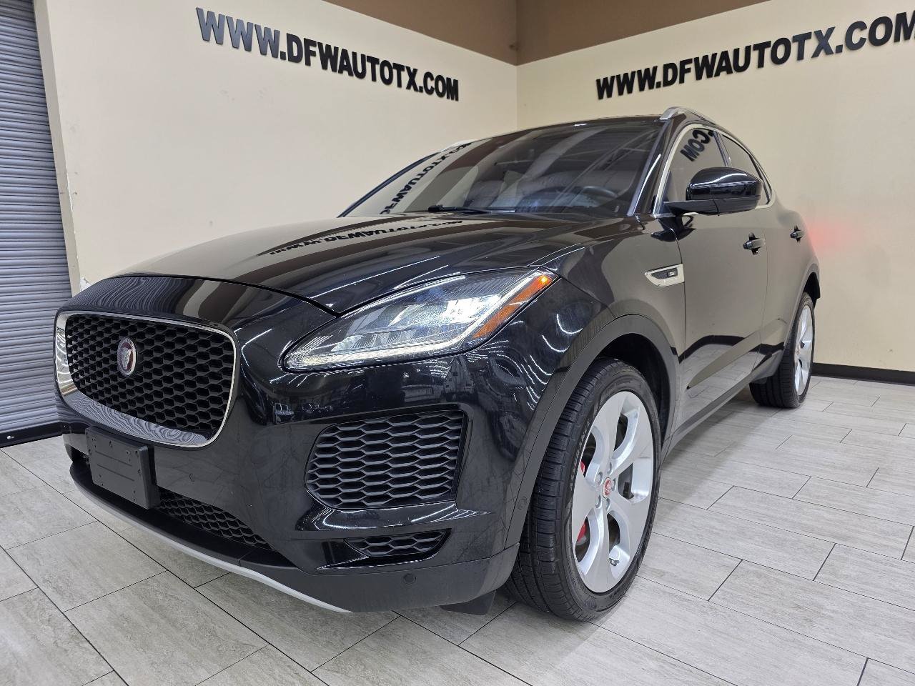 Used 2018 Jaguar E-PACE SE AWD/4WD image 2