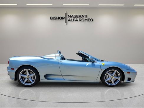 Used 2005 Ferrari 360 Spider image 10