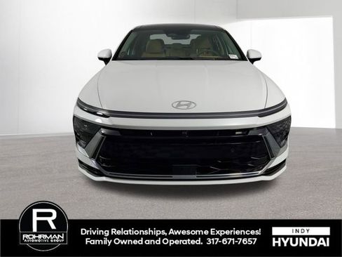 New 2025 Hyundai Sonata Limited image 8
