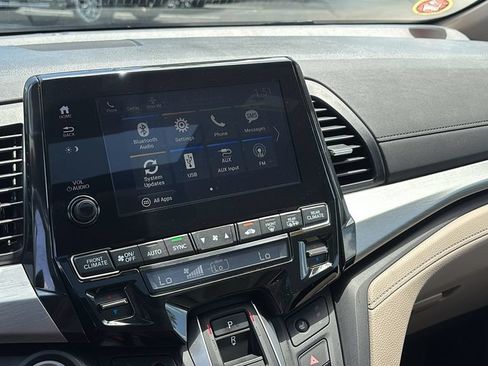 Used 2021 Honda Odyssey EX-L image 19