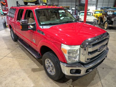 Used 2013 Ford F250 Lariat w/ Chrome Pkg AWD/4WD image 14