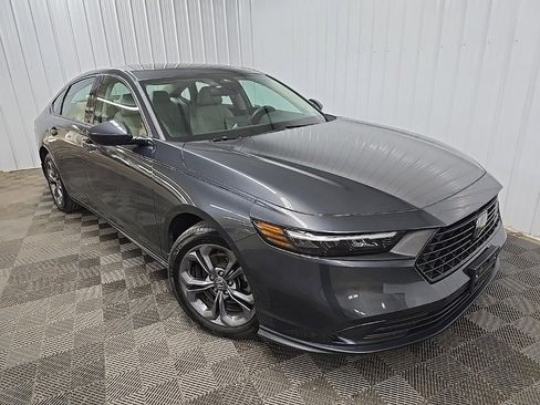 Used 2023 Honda Accord EX image 7
