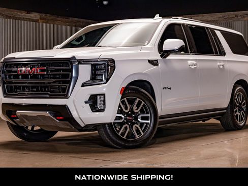 Used 2023 GMC Yukon XL AT4 image 4