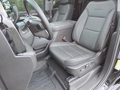 Used 2026 GMC Sierra 2500 Denali w/ Denali Reserve Package AWD/4WD image 31