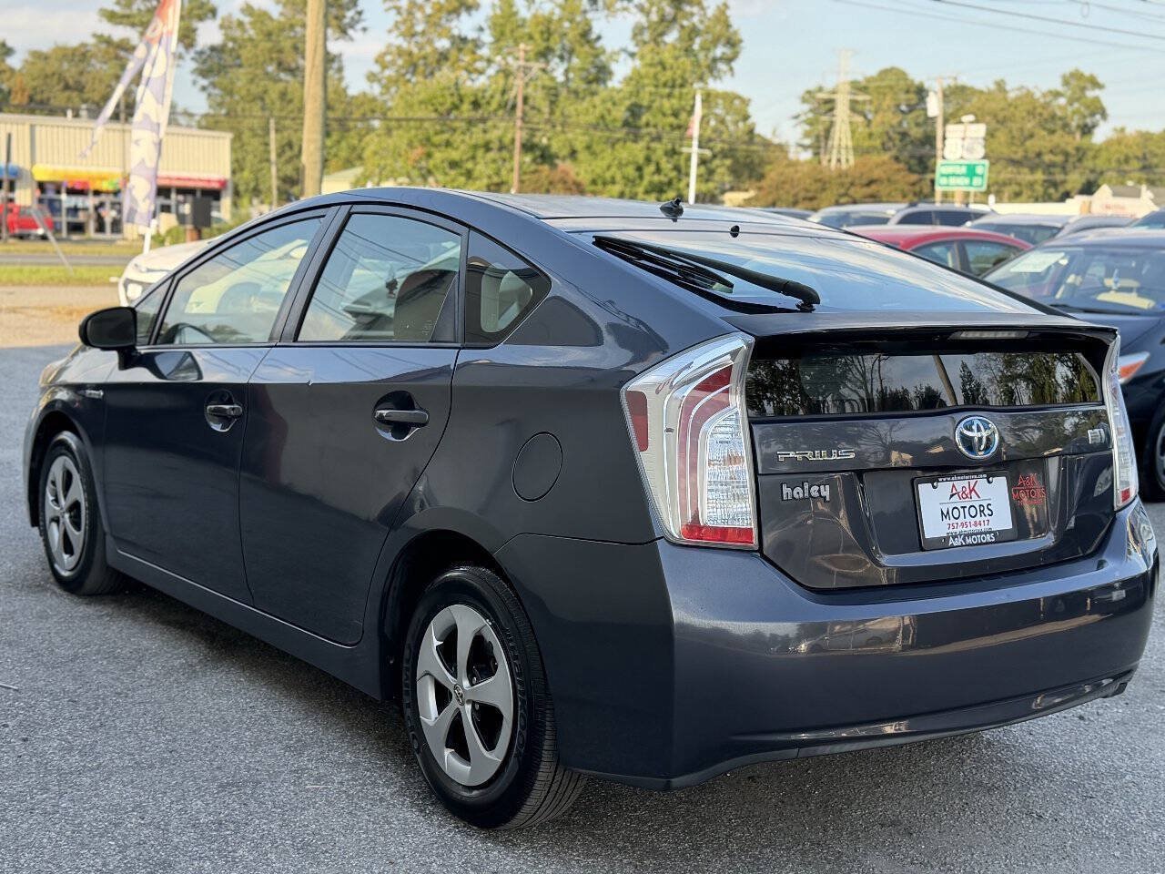 Used 2013 Toyota Prius Two FWD image 7