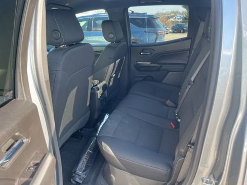 Used 2023 Chevrolet Colorado LT w/ LT Convenience Package image 4