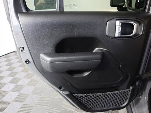 Used 2023 Jeep Wrangler Unlimited Rubicon w/ Cold Weather Group image 24