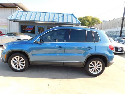 Used 2017 Volkswagen Tiguan Wolfsburg Edition image 4