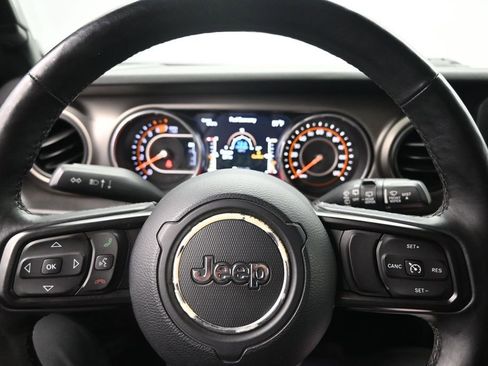 Used 2018 Jeep Wrangler Unlimited Sport S AWD/4WD image 14