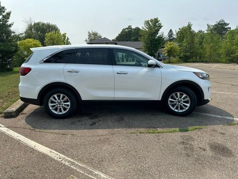 Used 2020 Kia Sorento LX FWD image 4