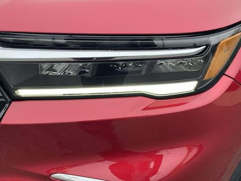 Used 2025 Honda Pilot Touring image 13