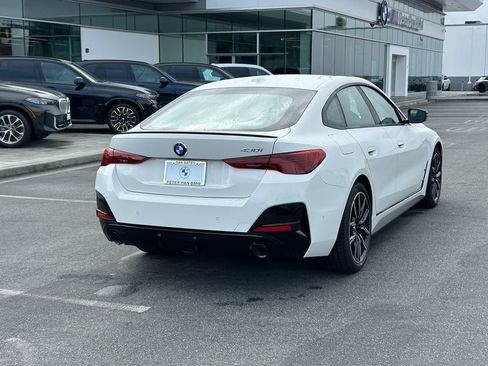 New 2026 BMW 430i w/ M Sport Package RWD image 5