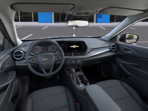 New 2026 Chevrolet Trax LS w/ LS Convenience Package FWD image 15