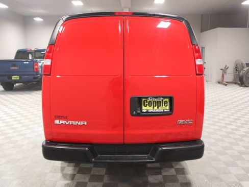 Used 2024 GMC Savana 3500 Extended image 9