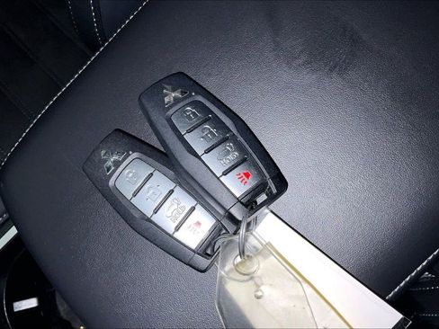 Used 2024 Mitsubishi Outlander SE FWD image 14