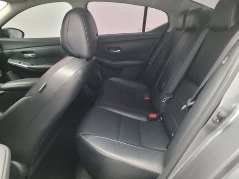 Used 2021 Nissan Sentra SR w/ SR Premium Package FWD image 18